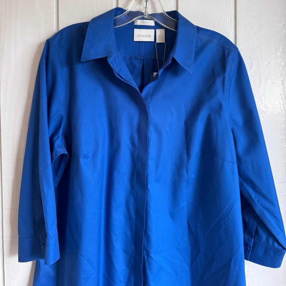 NWT Chico’s Blue Button Down Shirt - Picture 3 of 6